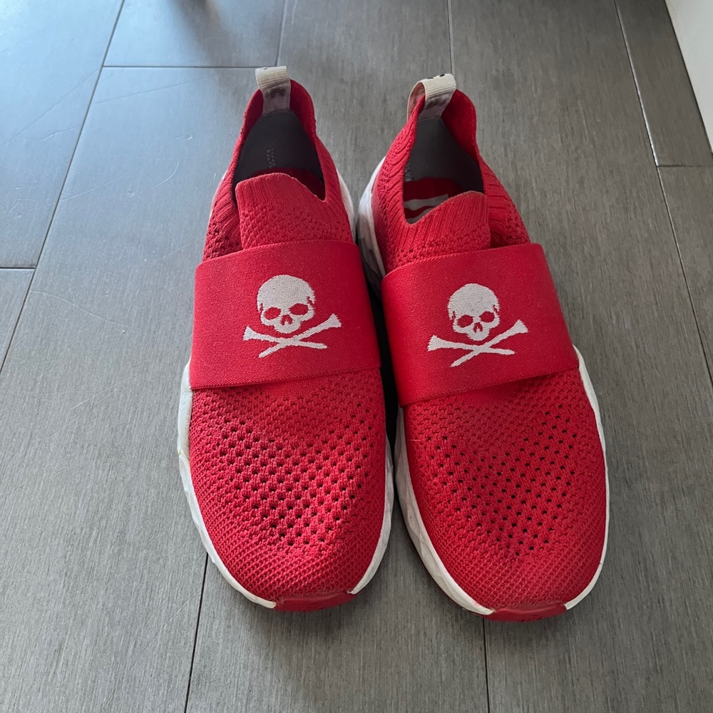 G/FORE Red Golf Shoes with Skull Design